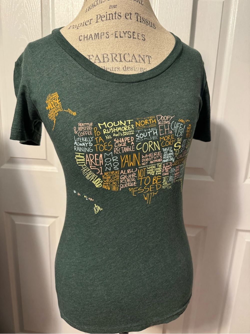 Threadless Medium Women's Forest Green USA Map Graphic Scoop Neck Tee